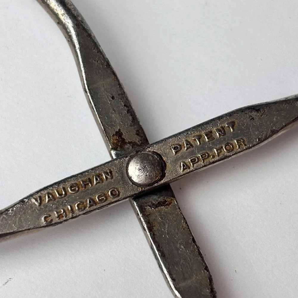 Vintage Vaughan Chicago Vintage Metal Scissor Tong Cottage‎ Core